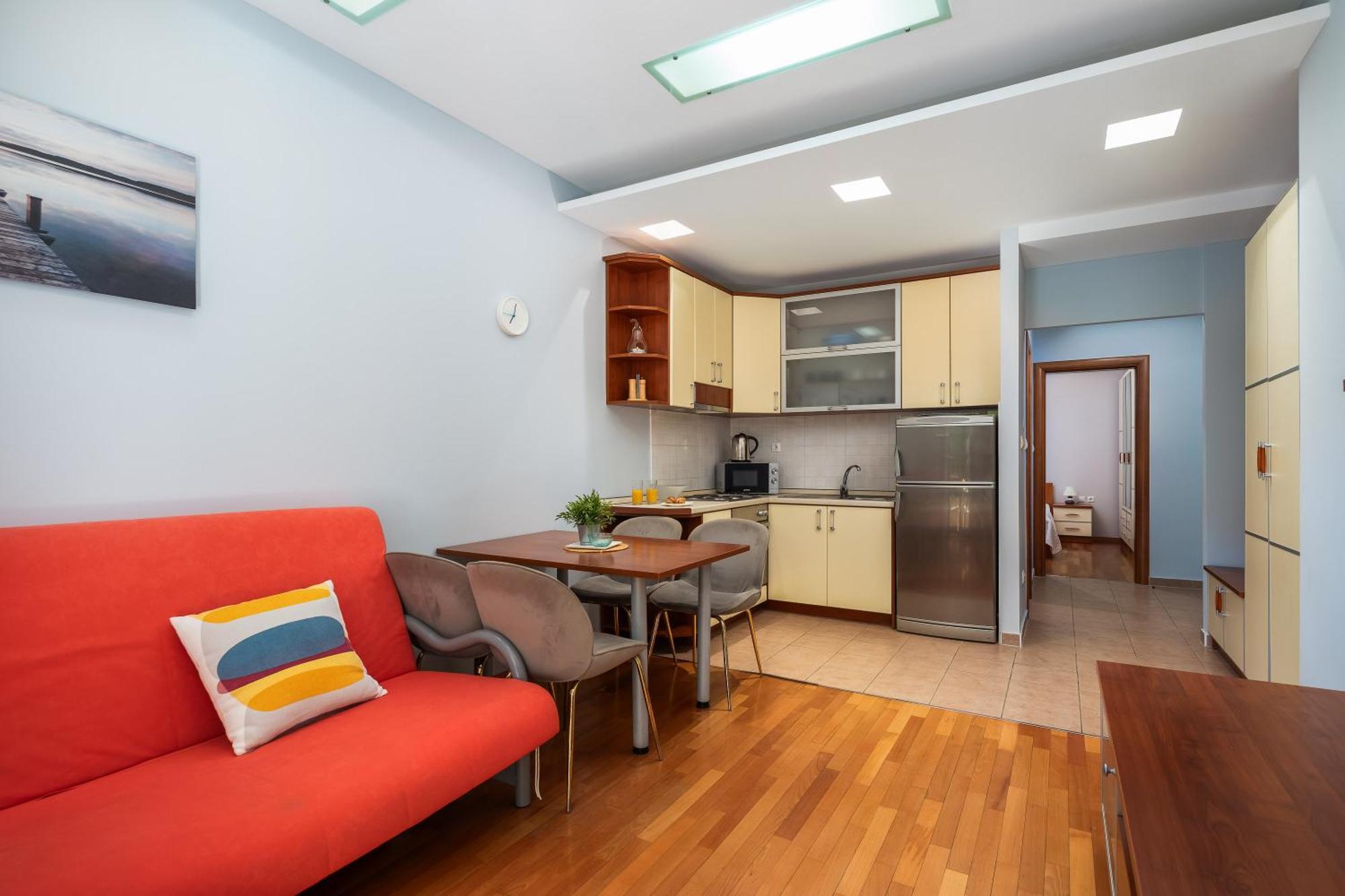 Brkic Apartments With Private Parking Makarska Quarto foto